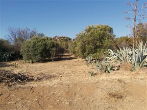 1.9 ha Land available in Rayton