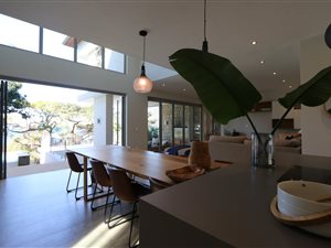 4 Bed House in Willard Beach