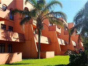 2 Bed Apartment in Port Edward