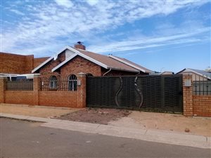 3 Bed House in Katlehong