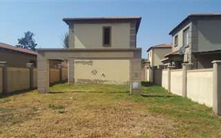 2 Bedroom House in Munsieville South