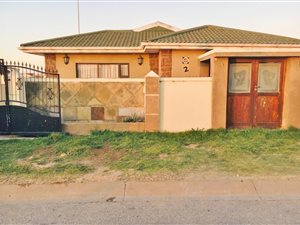 3 Bed House in Motherwell