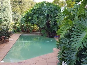 4 Bed Flat in Glenvista