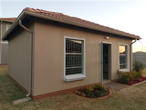 2 Bed House in Nellmapius