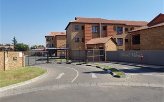 2 Bedroom Apartment in Cruywagenpark