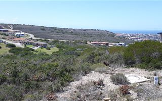651 m² Land available in Seemeeu Park