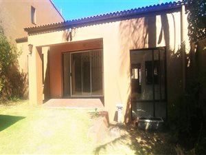 2 Bed Townhouse in Bryanston West