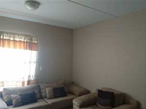 2 Bed Apartment in Krugersrus
