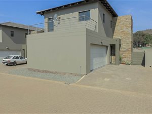 3 Bedroom Townhouse in Eye of Africa