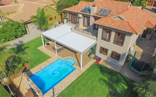 5 Bedroom House in Xanadu