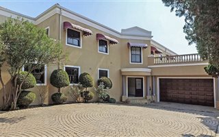4 Bedroom House in Dainfern Golf Estate