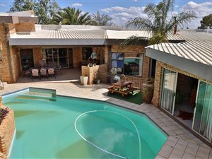 4 Bed House in Pellissier