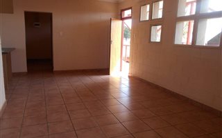 3 Bedroom Apartment in Boitekong