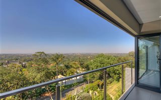 3 Bedroom Penthouse in Linksfield Ridge