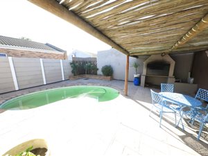 3 Bed House in Plattekloof Glen
