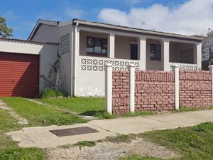 2 Bed House in Jarman