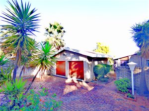 4 Bed Apartment in Woodmead