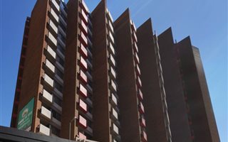 Bachelor apartment in Johannesburg Central and CBD