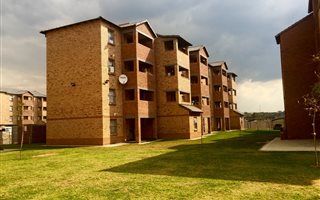2 Bedroom Apartment in Heuweloord