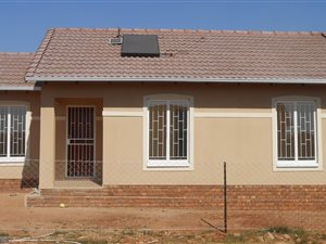 3 Bed House in Vereeniging Central
