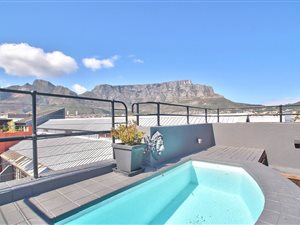 2 Bed Apartment in City Bowl