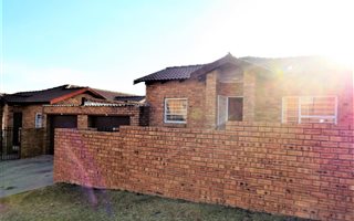 3 Bedroom Townhouse in Honey Park