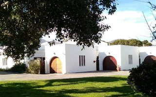 2 Bedroom Townhouse in Eastcliff
