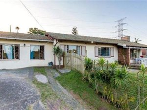 4 Bed House in Pinetown Central