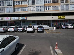 1176 m² Retail Space in Dowerglen and Ext