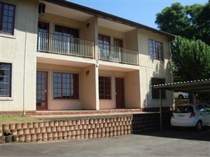 2 Bed Flat in Clarendon