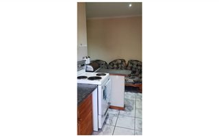 2 Bedroom House in Kensington