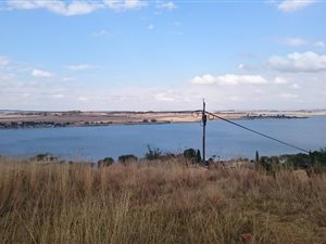 2716 m² Land available in Bronkhorstbaai