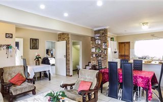 3 Bedroom House in Dobson