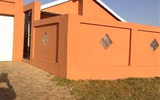 3 Bedroom House in Lenasia South