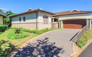 3 Bedroom Simplex in Le Domaine