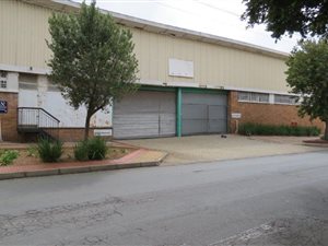 1730 m² Industrial space in Benrose