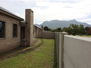 3 Bed House in Blanco