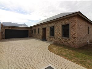 3 Bed House in Blanco