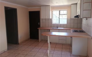1 Bedroom Garden Cottage in Rustenburg