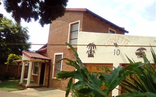 5 Bedroom House in Kenleaf