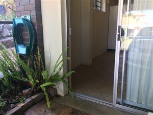 1 Bed Garden Cottage in Uniepark