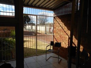 3 Bed Townhouse in Universitas