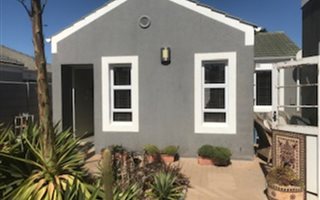 3 Bedroom House in Sunningdale