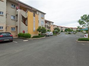 2 Bed Apartment in Sheffield Beach