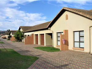 2 Bed Townhouse in Diaz Beach