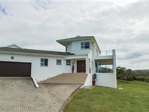 4 Bed House in Kwelera