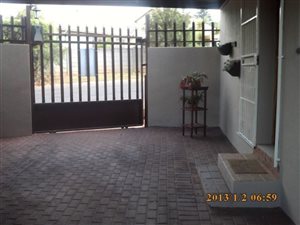 3 Bed Apartment in Visagie Park