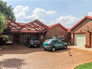 4 Bedroom House in Florauna