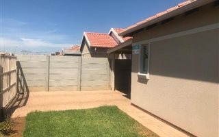 2 Bedroom House in Albertsdal