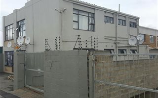 1008 m² Commercial space in Braelyn